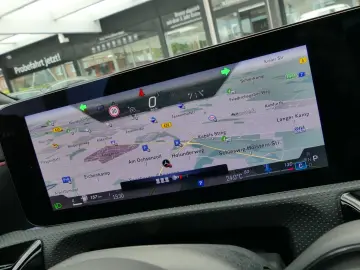 CLA 220d AMG +Panorama+R-Kamera+LED-Scheinw+MBUX
