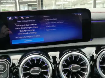CLA 220d AMG +Panorama+R-Kamera+LED-Scheinw+MBUX