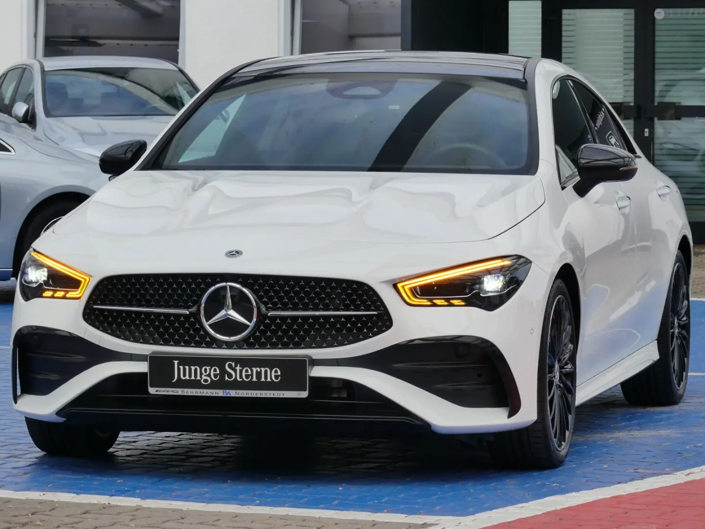 CLA 220d AMG +Panorama+R-Kamera+LED-Scheinw+MBUX