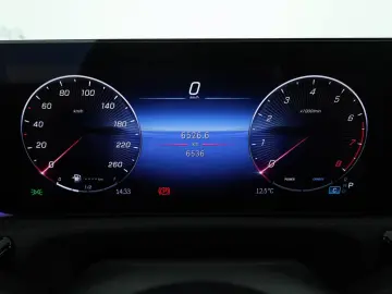 CLA 200 *AMG Premium*Pano*Night*WinterP*Navi*LED