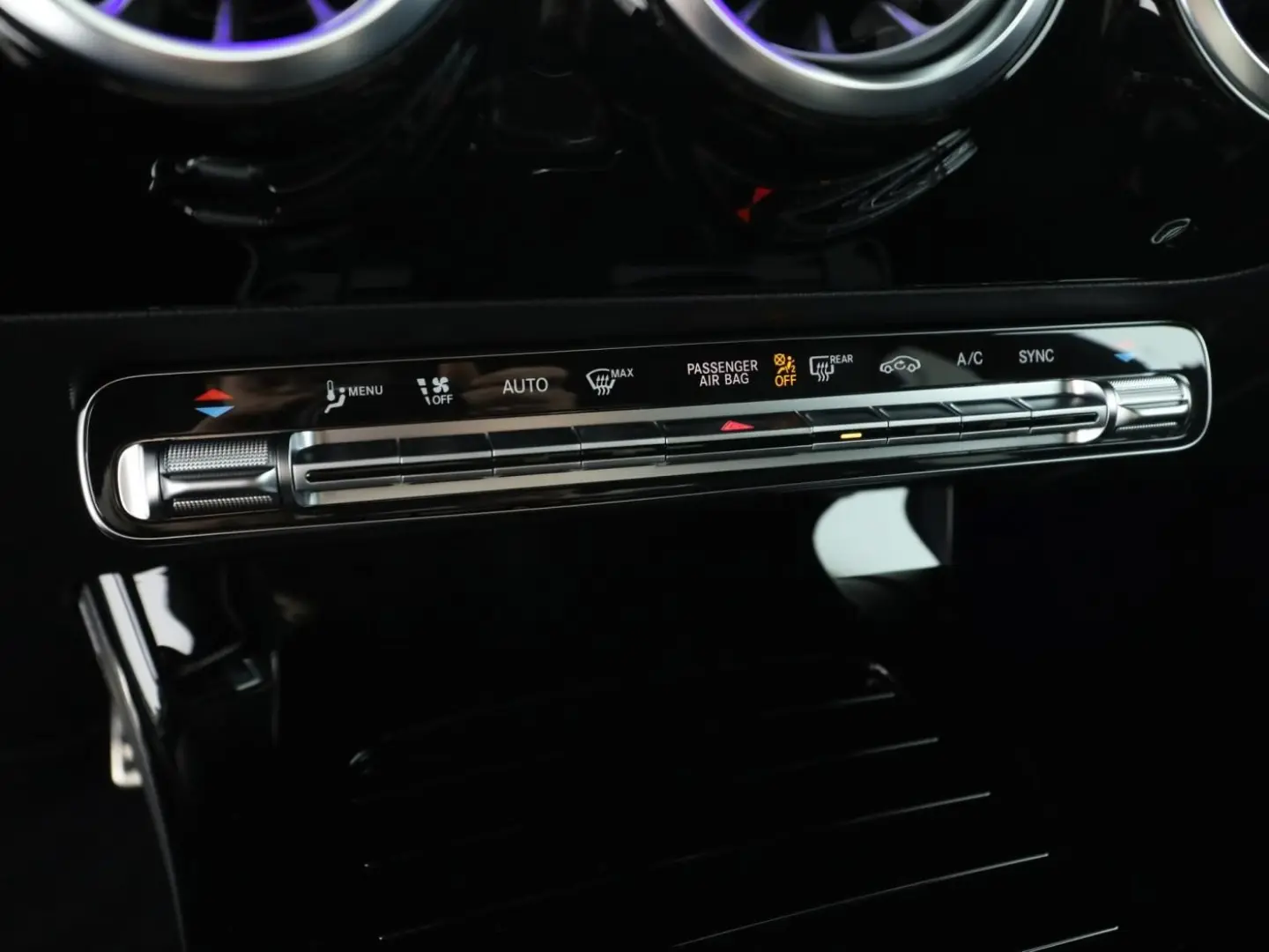 CLA 200 *AMG Premium*Pano*Night*WinterP*Navi*LED