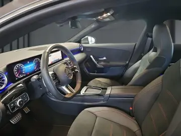 CLA 180 Coupé AMG +KAM.+LED+AMBI.+HEIZB. LENKRAD