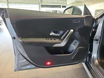 CLA 180 Coupé AMG +KAM.+LED+AMBI.+HEIZB. LENKRAD