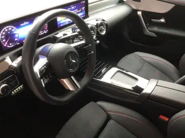 CLA 250 e Coupé AMG Line Advanced Plus/11kW/Totw