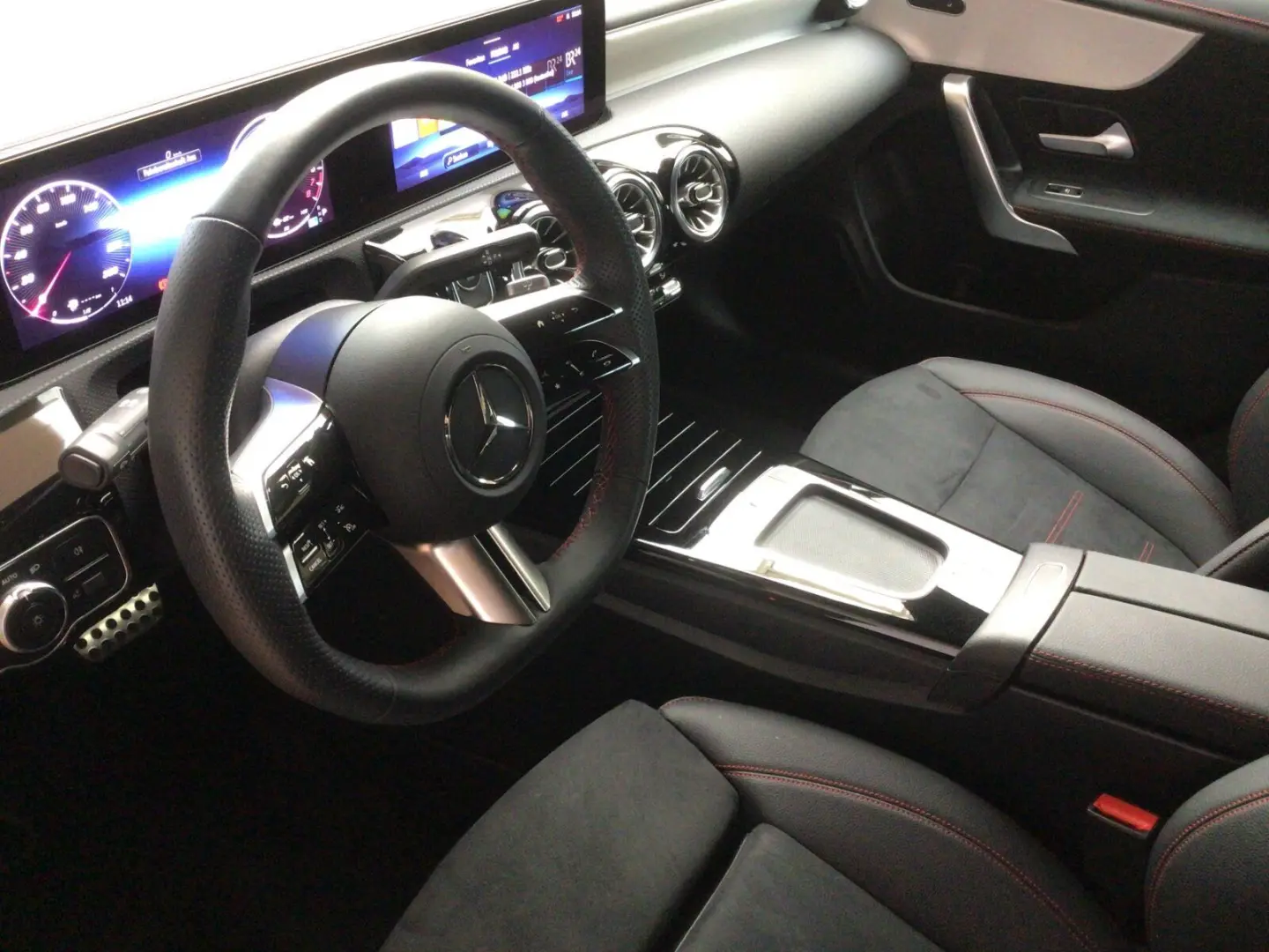 CLA 250 e Coupé AMG Line Advanced Plus/11kW/Totw