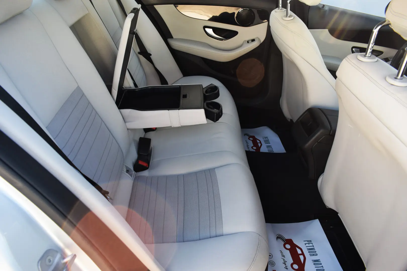 Mercedes-Benz C 180 (BlueTEC) d 7G-TRONIC