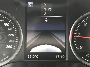 Mercedes-Benz C 180 (BlueTEC) d 7G-TRONIC