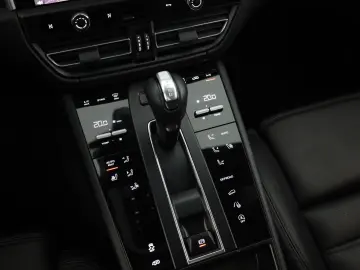 Macan Chrono Pano ACC Keyless Sportabgas 21