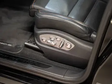 Macan GTS Sport Chrono BOSE Sitzbelüftung PDLS+