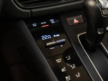 Macan GTS Sport Chrono BOSE Sitzbelüftung PDLS+