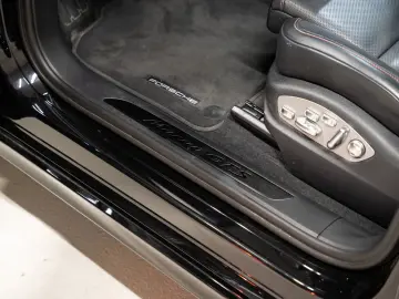 Macan GTS Sport Chrono BOSE Sitzbelüftung PDLS+