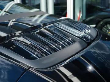 992.2 911 4 GTS T CABRIO BOSE/LIFT/HD-MTX/INNO-D
