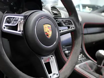 Porsche 718 Spyder
