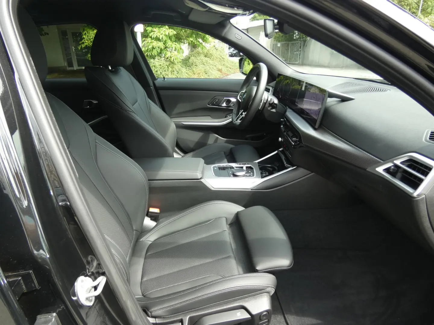 330e xDrive Limousine M Sportpaket DAB LED Shz