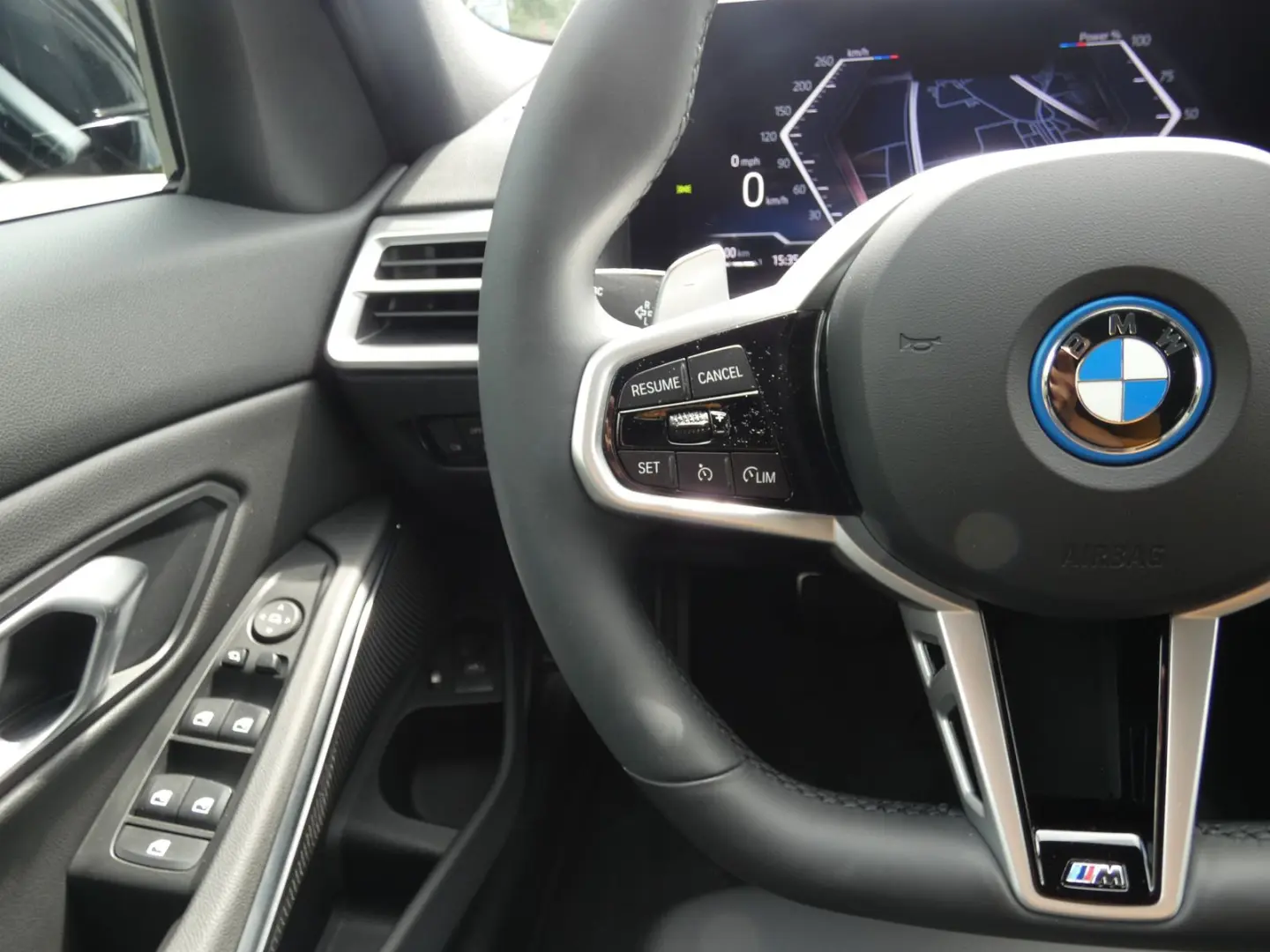 330e xDrive Limousine M Sportpaket DAB LED Shz