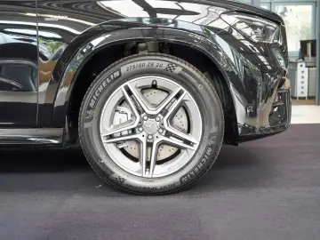 Mercedes-Benz GLE 53 AMG 4M+ Coupé Night flowing lines
