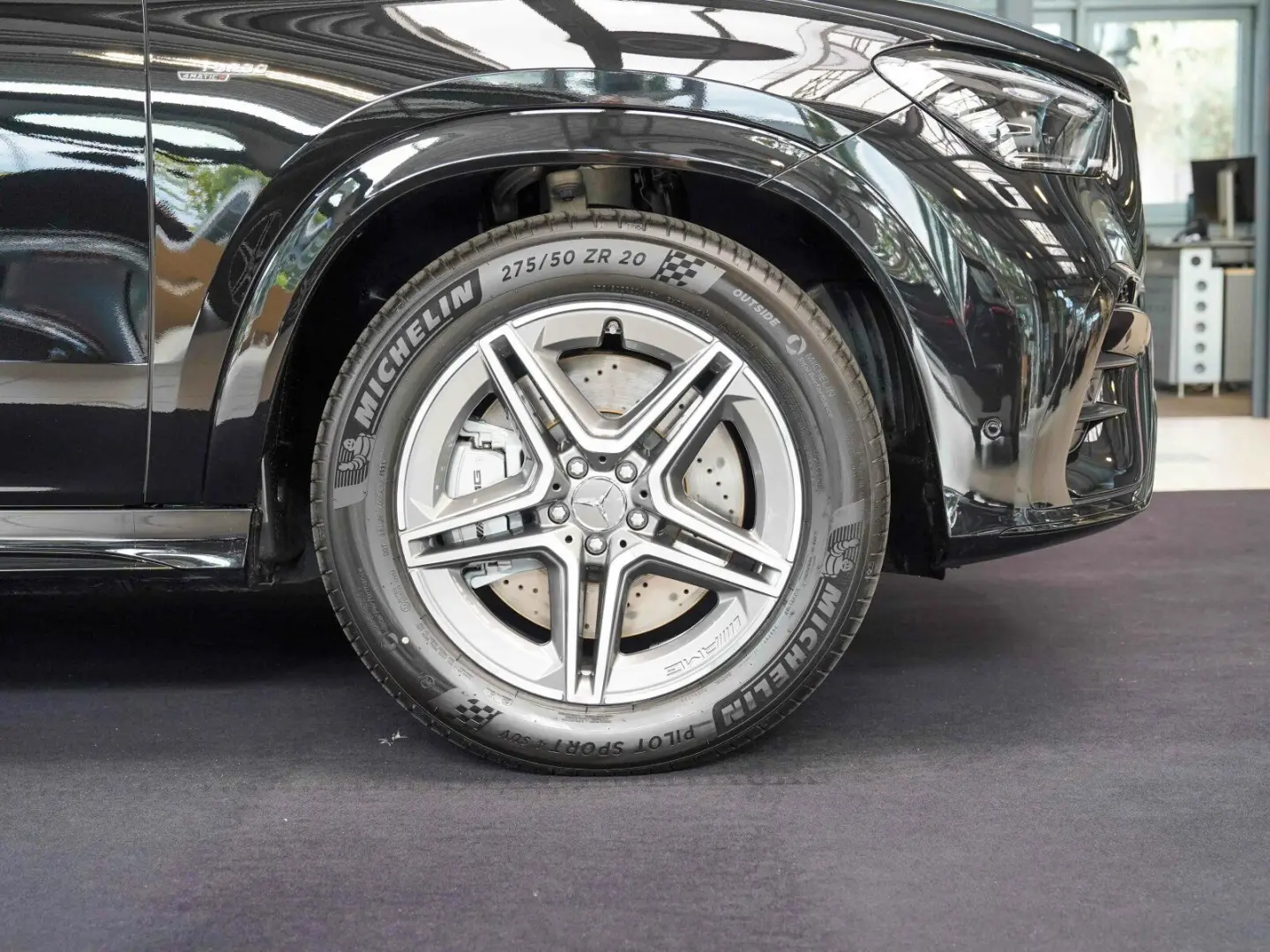 Mercedes-Benz GLE 53 AMG 4M+ Coupé Night flowing lines