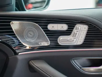 Mercedes-Benz GLE 53 AMG 4M+ Coupé Night flowing lines
