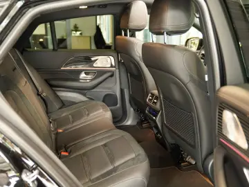 Mercedes-Benz GLE 53 AMG 4M+ Coupé Night flowing lines
