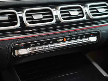 Mercedes-Benz GLE 53 AMG 4M+ Coupé Night flowing lines