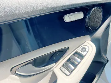 MERCEDES C180 CDI 9G-TRONIC
