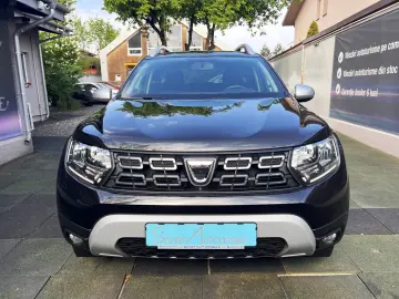 DACIA DUSTER 4X4 ORANGE