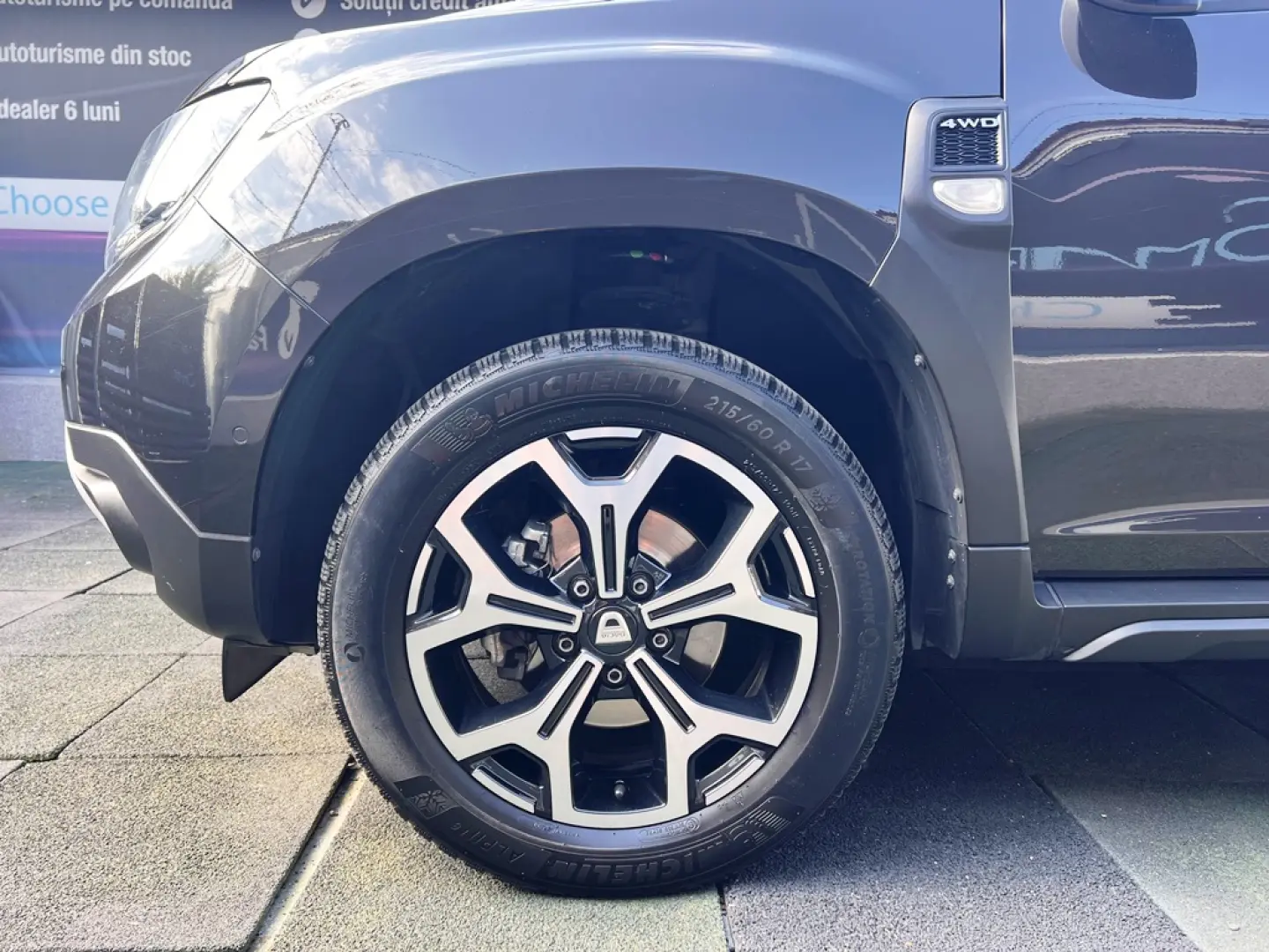 DACIA DUSTER 4X4 ORANGE
