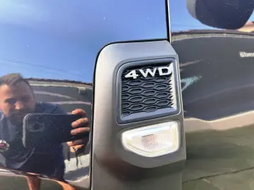 DACIA DUSTER 4X4 ORANGE