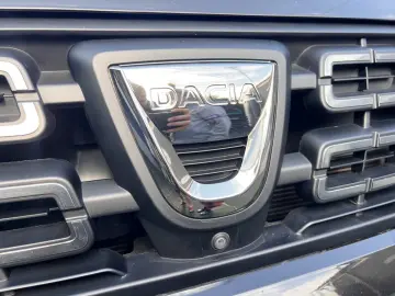 DACIA DUSTER 4X4 ORANGE