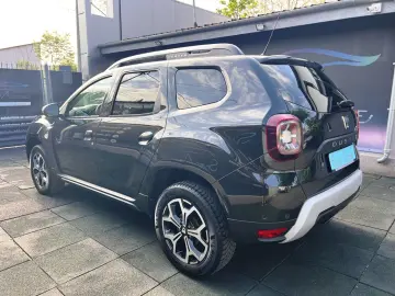 DACIA DUSTER 4X4 ORANGE