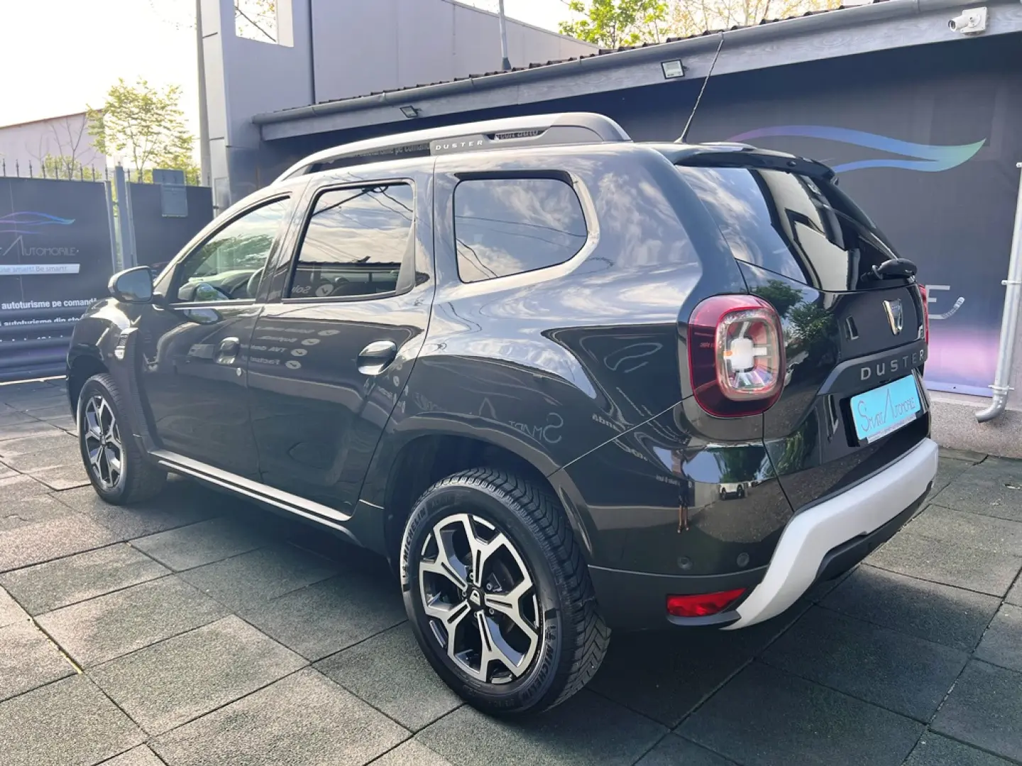 DACIA DUSTER 4X4 ORANGE