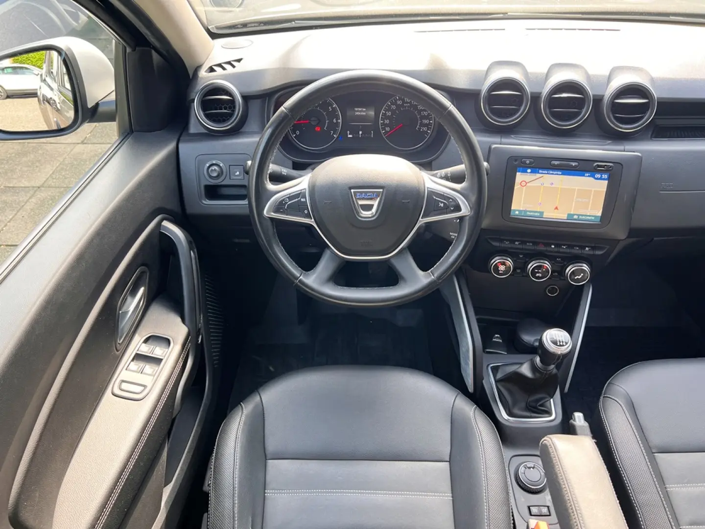 DACIA DUSTER 4X4 ORANGE