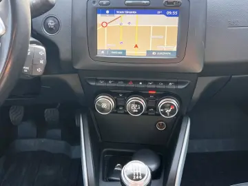 DACIA DUSTER 4X4 ORANGE