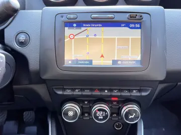 DACIA DUSTER 4X4 ORANGE