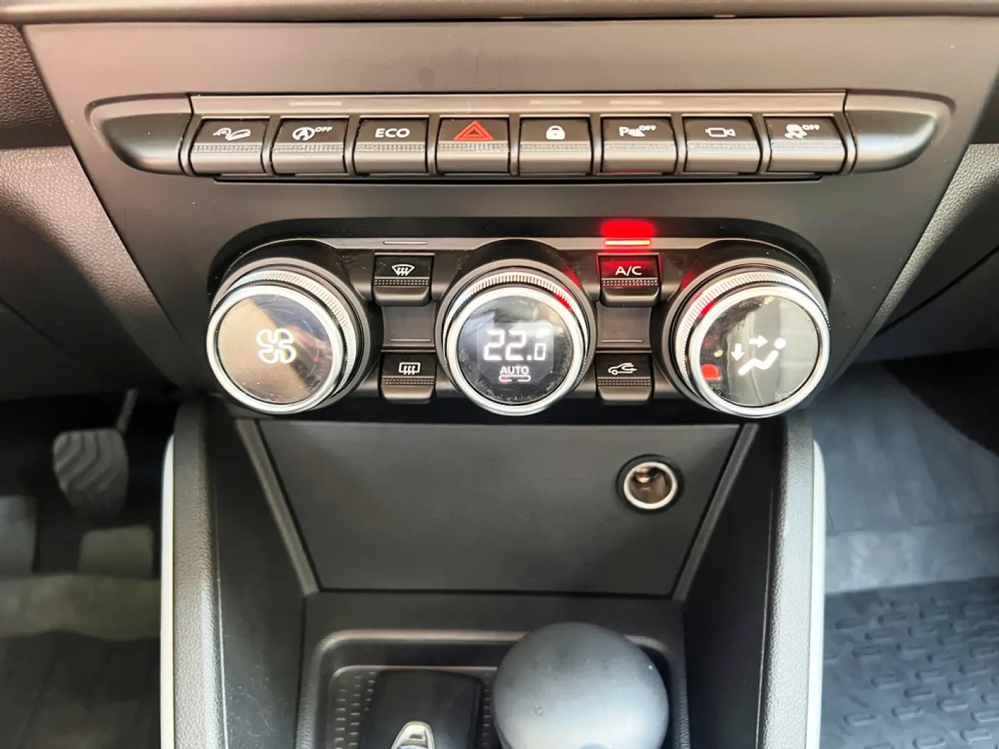 DACIA DUSTER 4X4 ORANGE