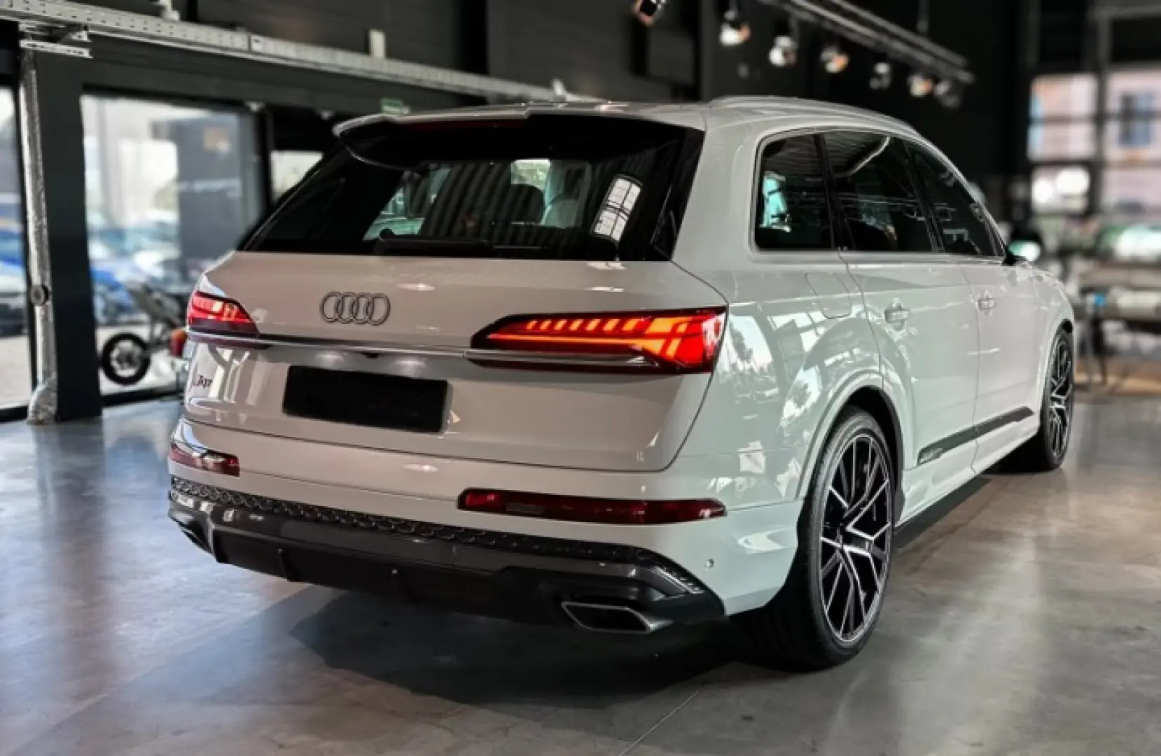 Q7 45 TDI QUATTRO-S LINE-STHZ-1.HAND-19%-MÜNCHEN