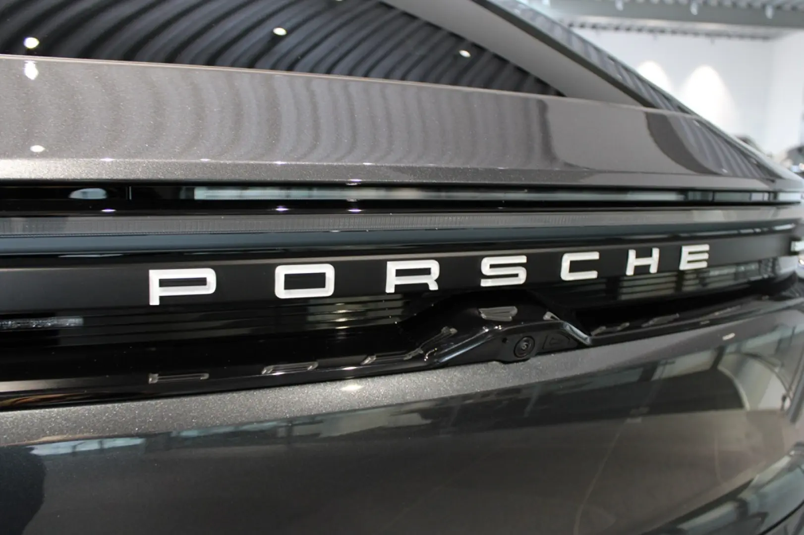 Porsche Macan Electric