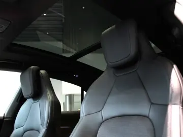 Porsche Macan Electric