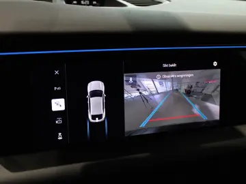 Porsche Macan Electric