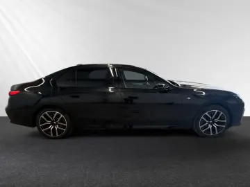 740d xDrive M Sport|SkyLounge|B&W
