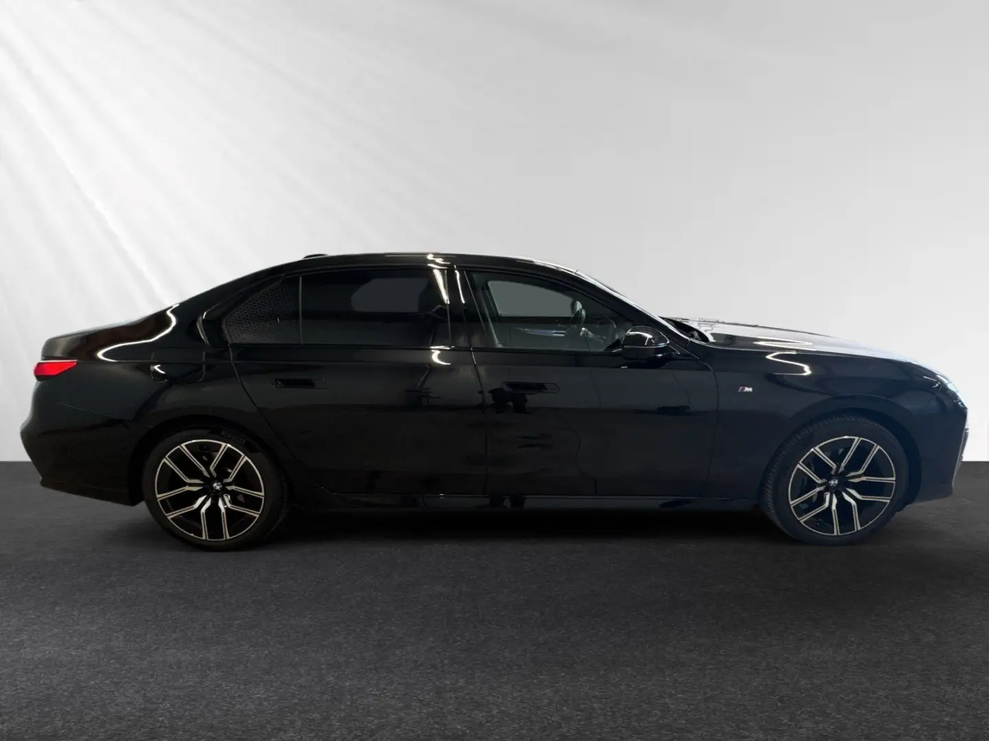740d xDrive M Sport|SkyLounge|B&W