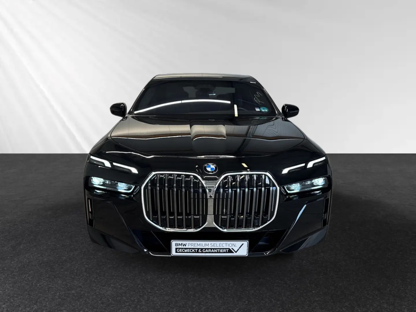 740d xDrive M Sport|SkyLounge|B&W