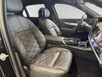 740d xDrive M Sport|SkyLounge|B&W