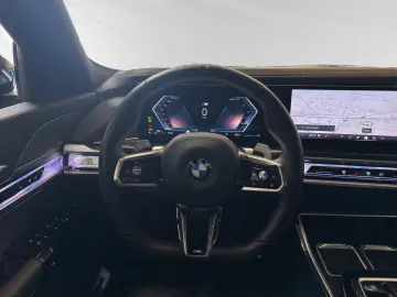 740d xDrive M Sport|SkyLounge|B&W