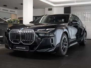 740d xDrive 360 LED B&W Pano HeadUp SoftClose