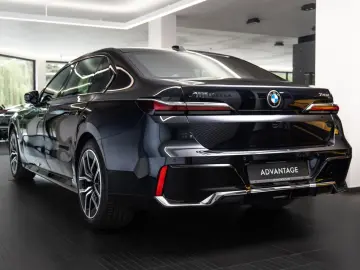 740d xDrive/360/LED/B&W/Pano/HeadUp/SoftClose