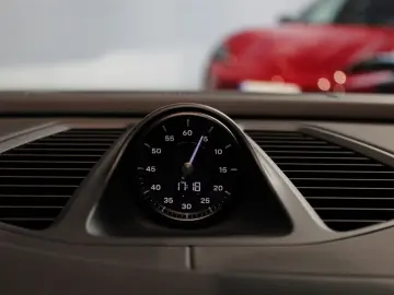 Porsche Macan 4 Electric