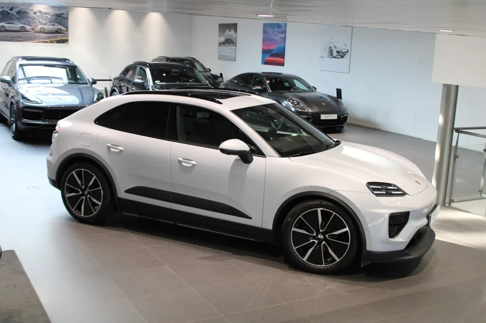 Porsche Macan 4 Electric