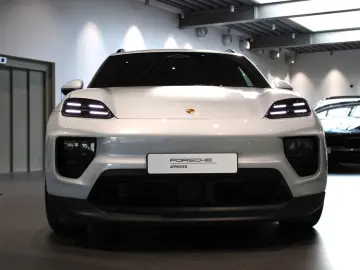 Porsche Macan 4 Electric