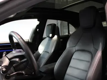 Porsche Macan 4 Electric